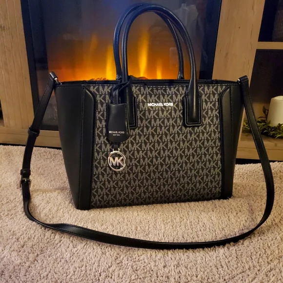 MICHAEL Michael Kors Medium satchel - Picture 1 of 7